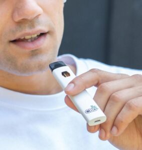 cbdfx uk photo lifestyle vape pen og kush  aug  