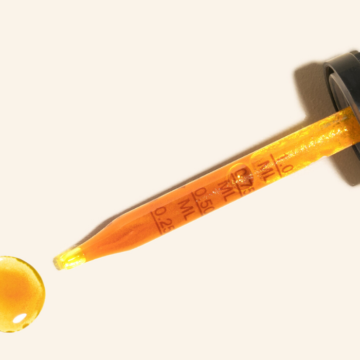 Eye dropper of CBD Oil x x